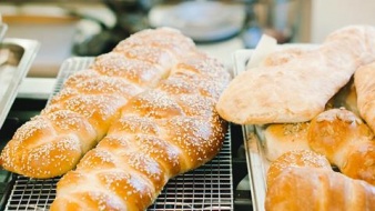 Breadinkitchen 81d3c5535069ad9