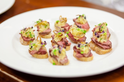12 Canapes lamb on toast2